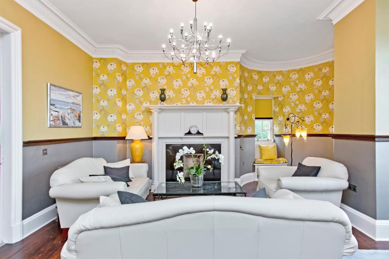 Luxury 3-Bedroom Apartment With Stunning Views At Ramsay Garden Edynburg Zewnętrze zdjęcie