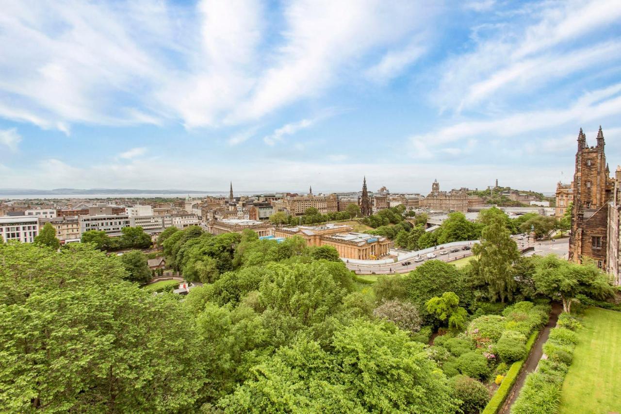 Luxury 3-Bedroom Apartment With Stunning Views At Ramsay Garden Edynburg Zewnętrze zdjęcie